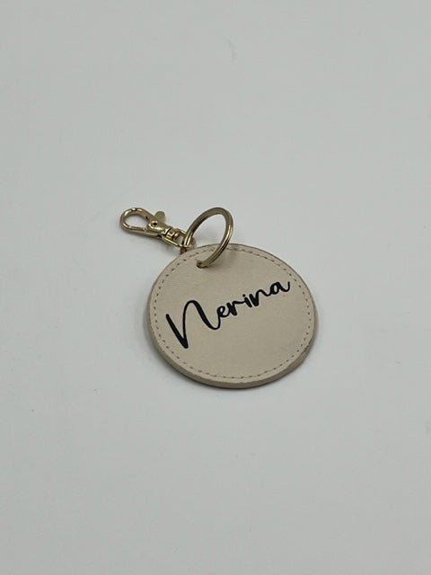Round Keyring - sweetassistant