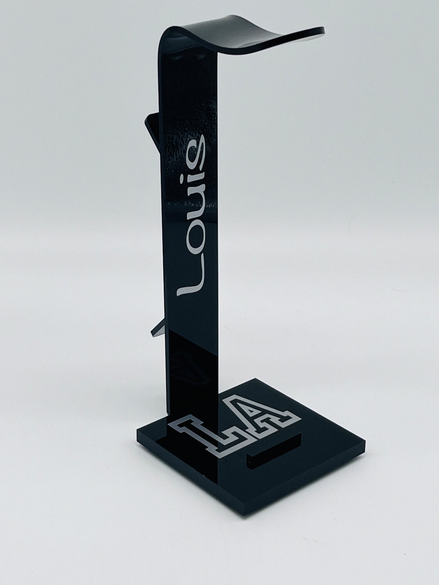 personalised gaming stand - sweetassistant